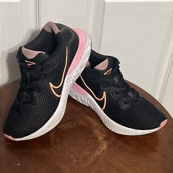 🔥 NIKE RENEW Women's Running Shoes Sz 6.5 - Black/Pink/Peach - Good Condition - Picture 3 of 13